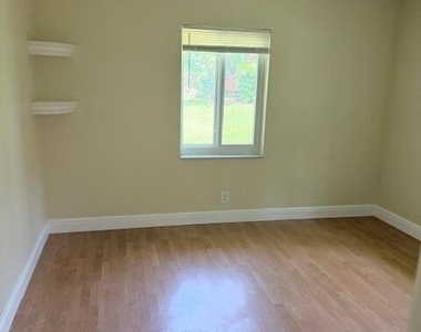 3612 S Seacrest Boulevard - Photo Thumbnail 6