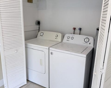 3612 S Seacrest Boulevard - Photo Thumbnail 3