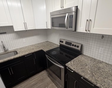 4061 Nw 9th Avenue - Photo Thumbnail 4