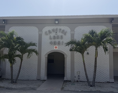 4061 Nw 9th Avenue - Photo Thumbnail 20