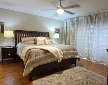 6010 S Falls Cir Drive - Photo Thumbnail 16