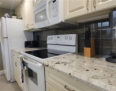 6010 S Falls Cir Drive - Photo Thumbnail 10