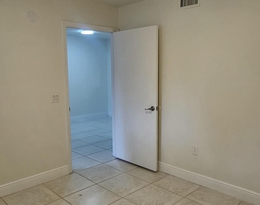3810 N Jog Road - Photo Thumbnail 24