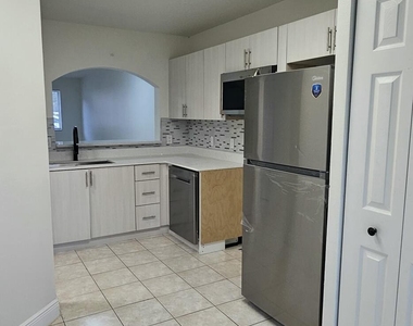 3810 N Jog Road - Photo Thumbnail 12