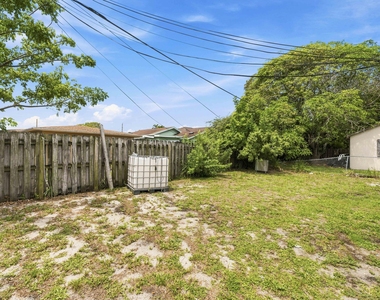166 Sw 3rd Street - Photo Thumbnail 11