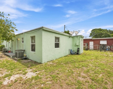 166 Sw 3rd Street - Photo Thumbnail 16