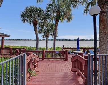 107 Half Moon Circle - Photo Thumbnail 52