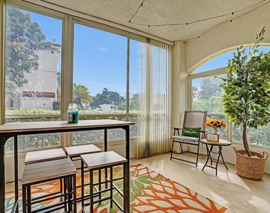 107 Half Moon Circle - Photo Thumbnail 43