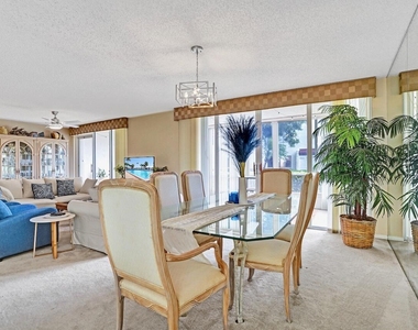 107 Half Moon Circle - Photo Thumbnail 21