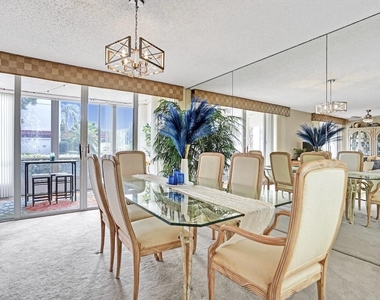 107 Half Moon Circle - Photo Thumbnail 22