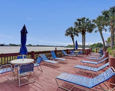 107 Half Moon Circle - Photo Thumbnail 54