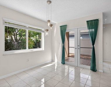 9812 Nw 2nd Court - Photo Thumbnail 10