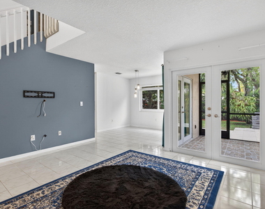 9812 Nw 2nd Court - Photo Thumbnail 9