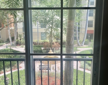 630 S Sapodilla Avenue - Photo Thumbnail 16