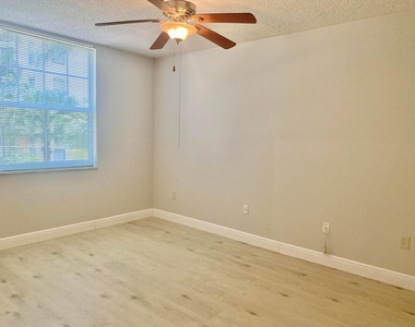 630 S Sapodilla Avenue - Photo Thumbnail 15