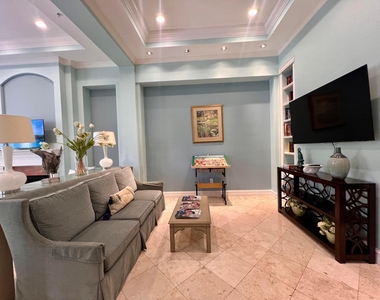 630 S Sapodilla Avenue - Photo Thumbnail 5