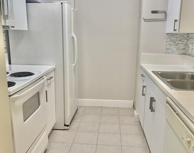 630 S Sapodilla Avenue - Photo Thumbnail 7