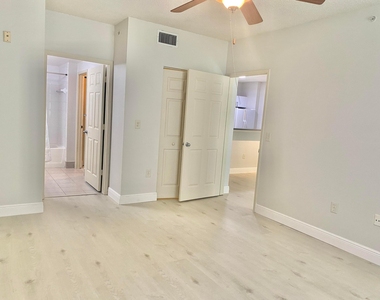 630 S Sapodilla Avenue - Photo Thumbnail 14