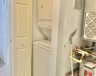 630 S Sapodilla Avenue - Photo Thumbnail 6