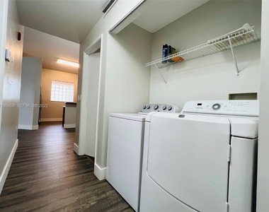6944 Sw 39th Street - Photo Thumbnail 12