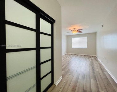 6944 Sw 39th Street - Photo Thumbnail 14