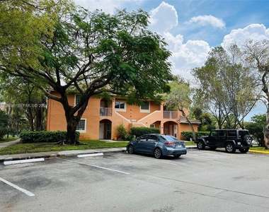 6944 Sw 39th Street - Photo Thumbnail 25
