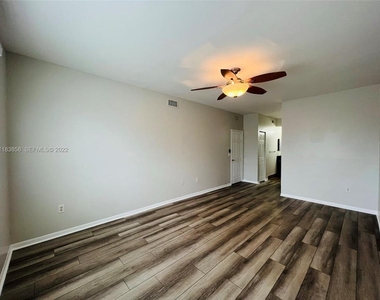 6944 Sw 39th Street - Photo Thumbnail 16