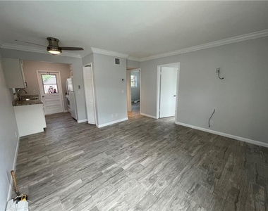 616 Ne 11th Avenue - Photo Thumbnail 7