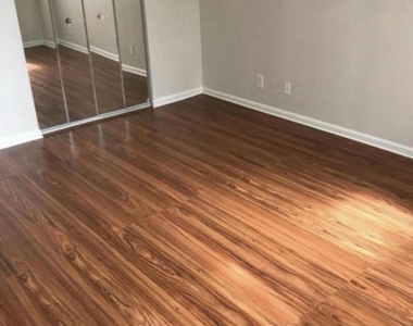 3545 Forest Hill Boulevard - Photo Thumbnail 6