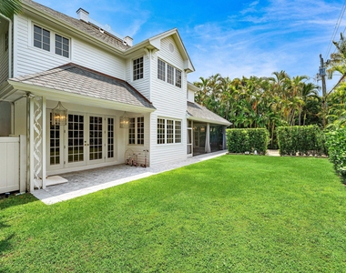 477 Ne Spanish Court - Photo Thumbnail 24