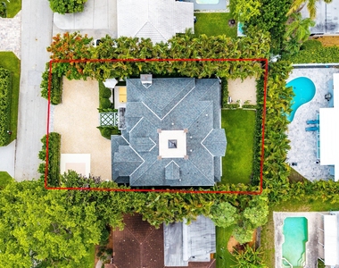477 Ne Spanish Court - Photo Thumbnail 66