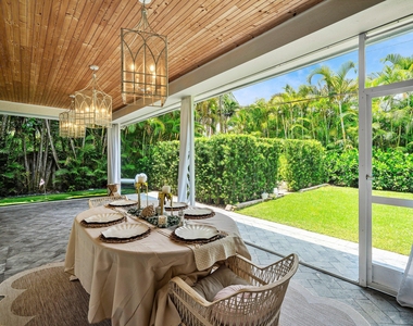477 Ne Spanish Court - Photo Thumbnail 27