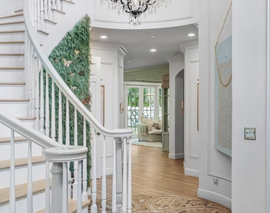 477 Ne Spanish Court - Photo Thumbnail 36