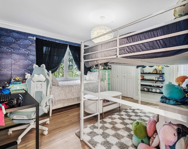 477 Ne Spanish Court - Photo Thumbnail 51