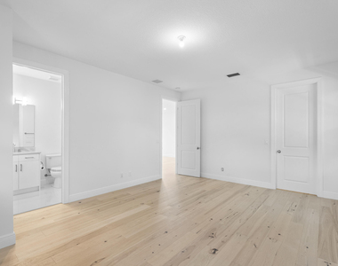 5603 Delacroix Terrace - Photo Thumbnail 29