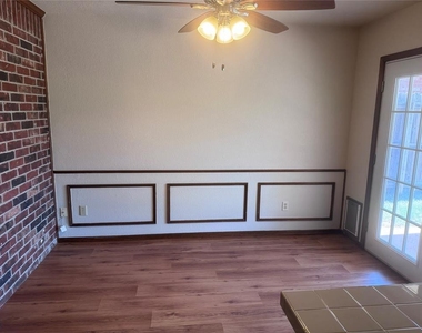 2900 Green Canyon Drive - Photo Thumbnail 4
