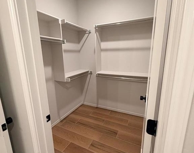 13516 Calli Court - Photo Thumbnail 8