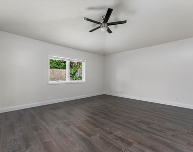 1598 Sw 5th Avenue - Photo Thumbnail 14