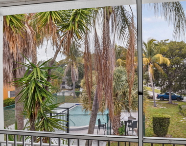 1505 Crescent Circle - Photo Thumbnail 19