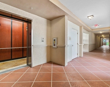 4307 Tuscany Way - Photo Thumbnail 47