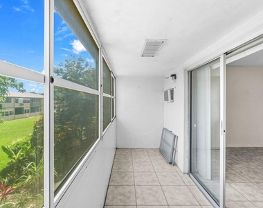 52 Kingswood C - Photo Thumbnail 19