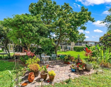 52 Kingswood C - Photo Thumbnail 21