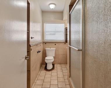 1005 Selkirk Street - Photo Thumbnail 19