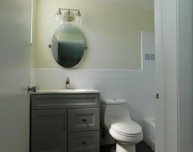 741 Hummingbird Way - Photo Thumbnail 12