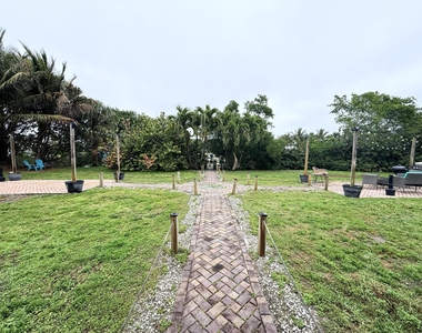 741 Hummingbird Way - Photo Thumbnail 23