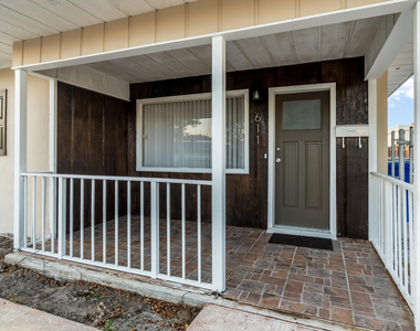 611 Ne 34th Street - Photo Thumbnail 14