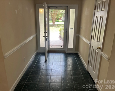 2919 Springs Drive - Photo Thumbnail 4
