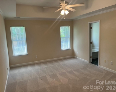 2919 Springs Drive - Photo Thumbnail 6