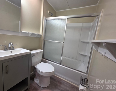 4723 Linden Street - Photo Thumbnail 12