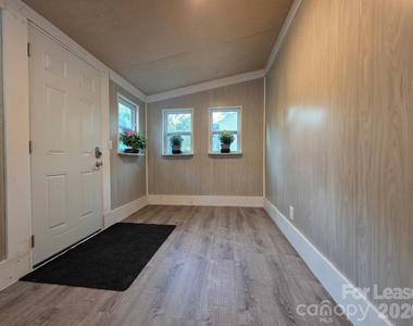 4723 Linden Street - Photo Thumbnail 1